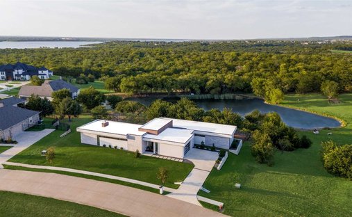 House in Cedar Hill, Texas, United States 1