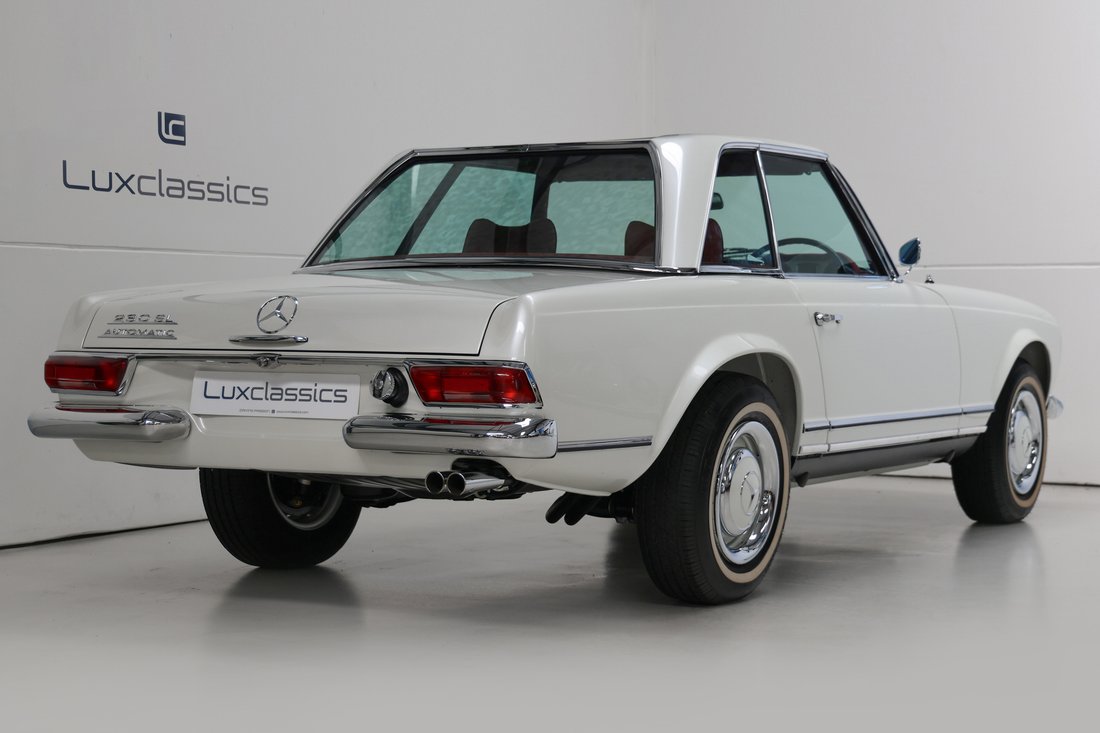 1965 Mercedes-Benz 230 SL rwd in Great Leighs, United Kingdom 4 - 18588636