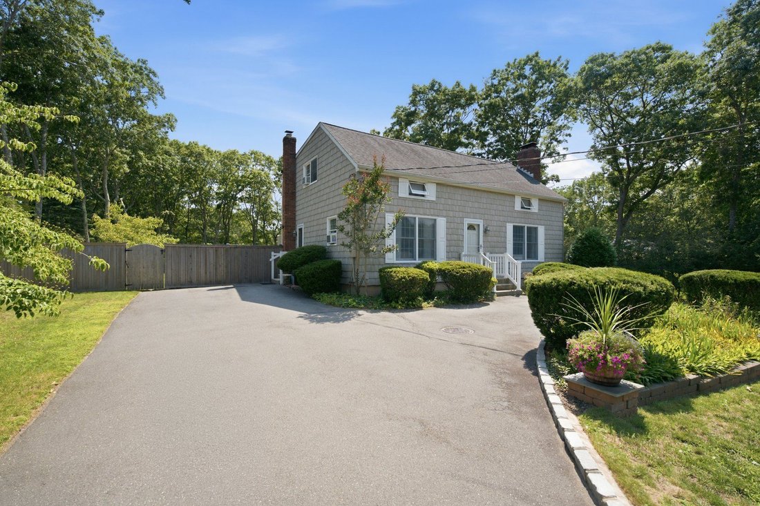 House in Hampton Bays, New York, United States 3 - 18592833