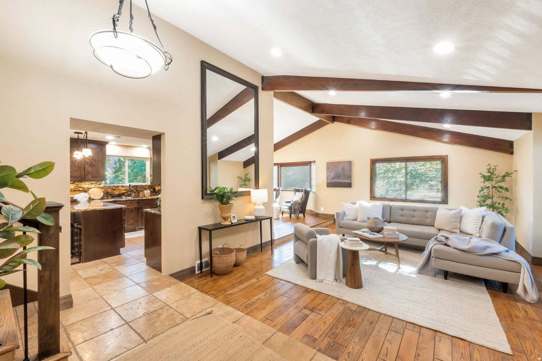 House in Cottonwood Heights, Utah, United States 2 - 18589185