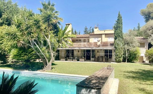 House in Fontmerle, Antibes, France 1