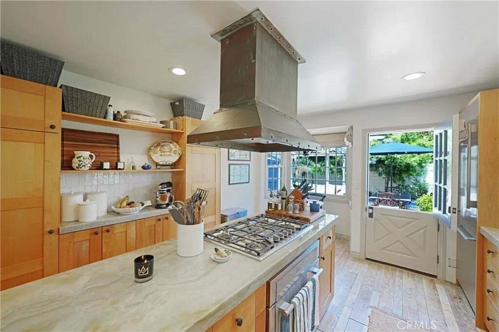House in Huntington Beach, California, United States 5 - 18125489