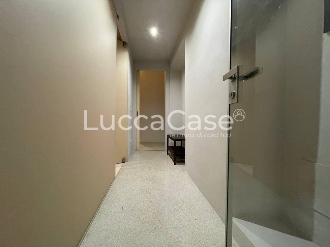 Apartment in Historic Center, Lucca, Tuscany 4 - 15745304