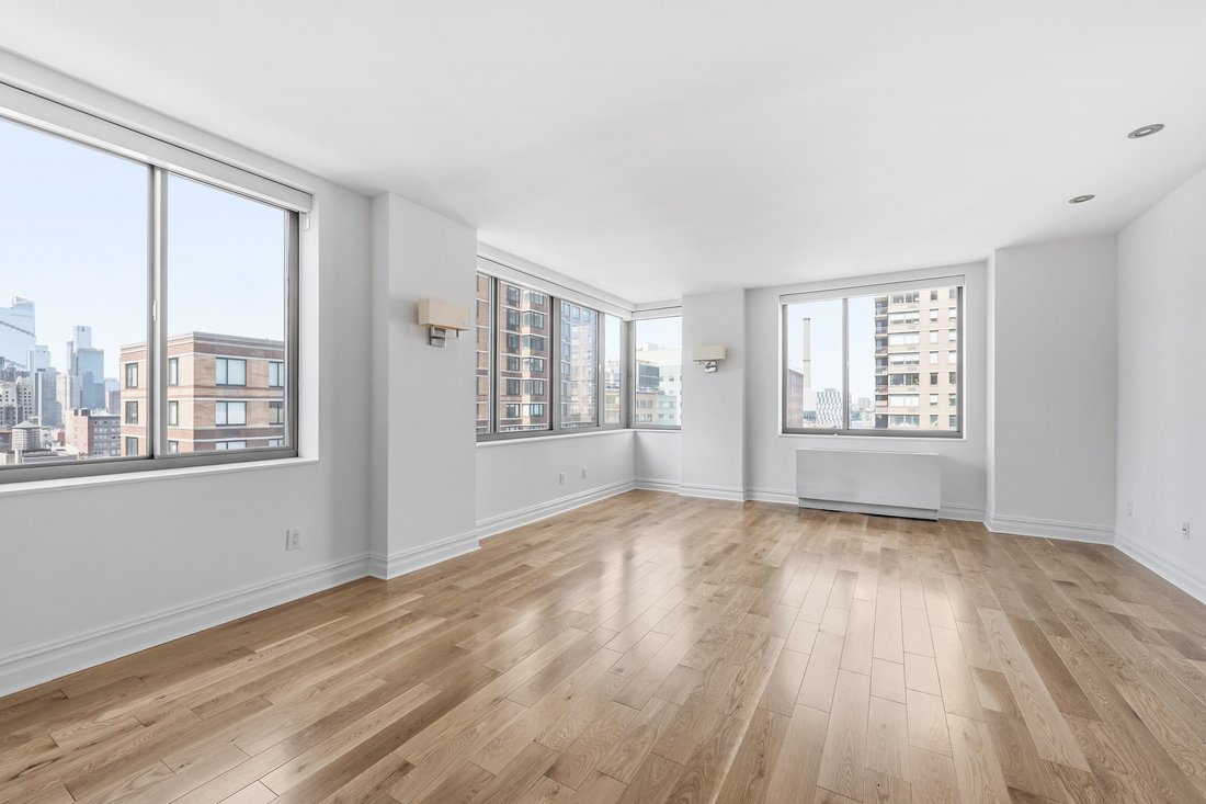 Condo in New York, New York, United States 4 - 18592856