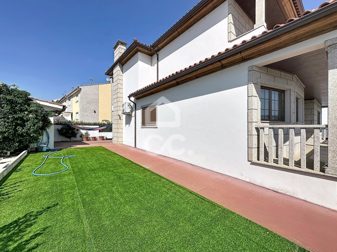 Villa in Santa Maria Maior, Vila Real District, Portugal 2 - 18593059