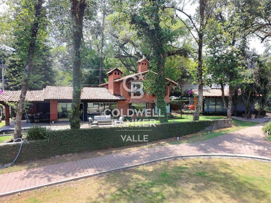 House in Valle de Bravo, State of Mexico, Mexico 2 - 18590641