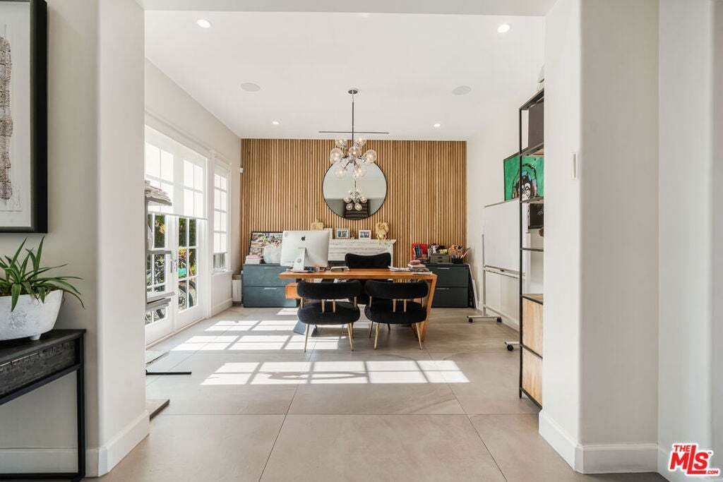 House in Hidden Hills, California, United States 3 - 18591109