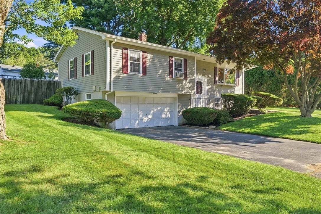 House in Cumberland, Rhode Island, United States 2 - 18588808