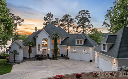 House in Mooresville, North Carolina, United States 1