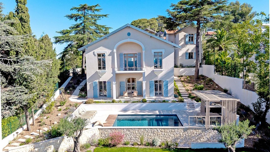 Villa in Aiguebonne, Saint-Raphaël, France 1 - 17532059
