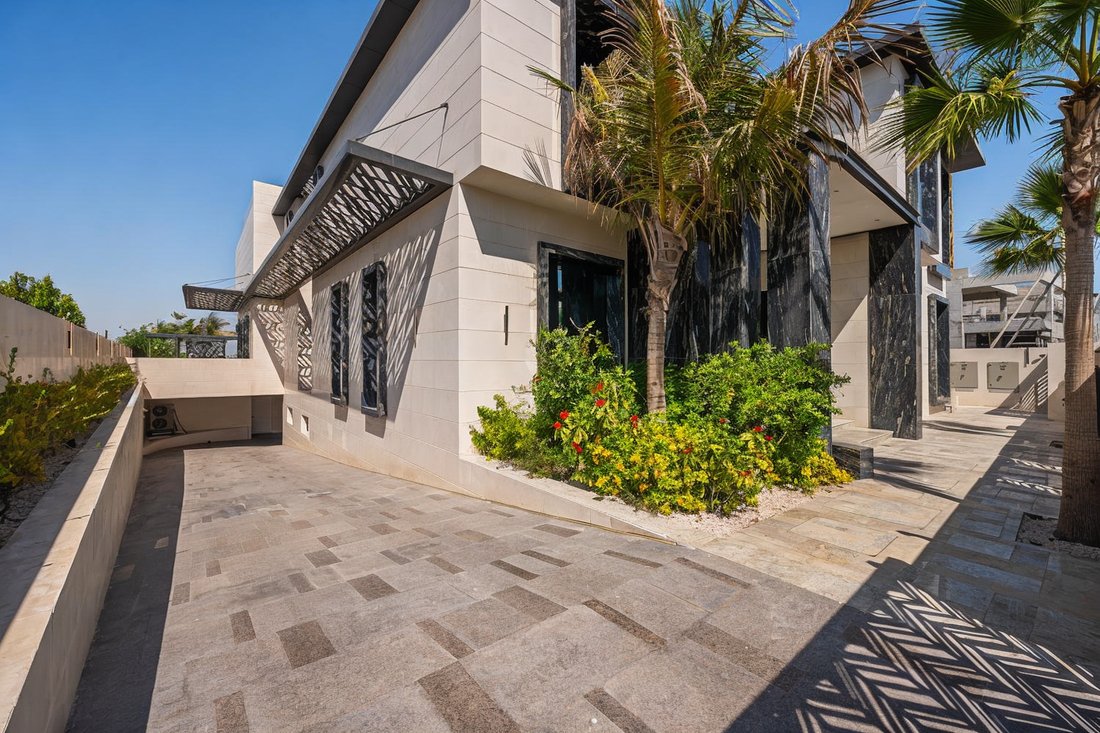 Villa in Jumeirah Bay, Dubai, United Arab Emirates 2 - 18589625