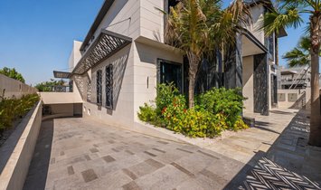 Villa in Jumeirah Bay, Dubai, United Arab Emirates 1
