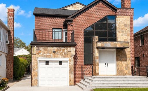 House in New York, New York, United States 1