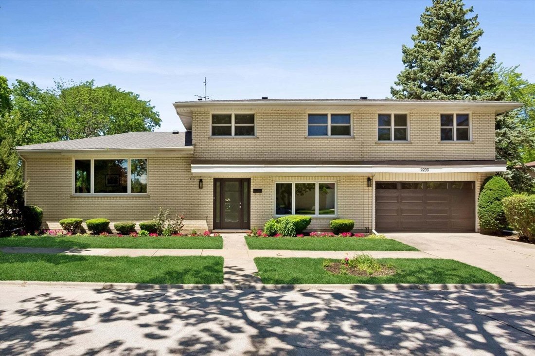 House in Skokie, Illinois, United States 1 - 18592382