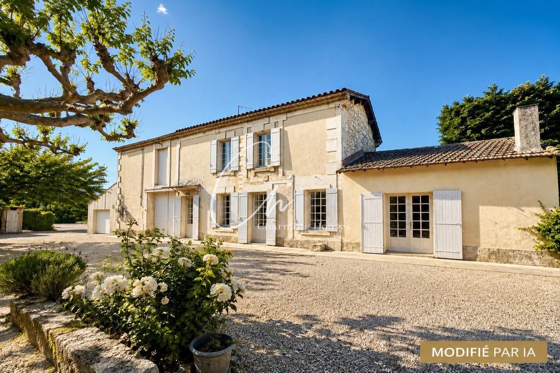 Villa in Saint-Rémy-de-Provence, Provence-Alpes-Côte d'Azur, France 1 - 18590217