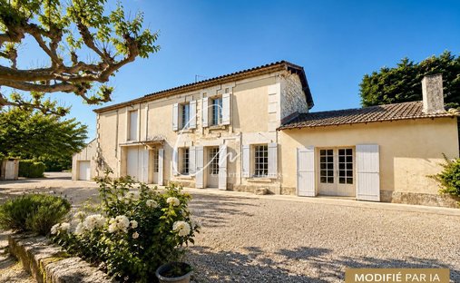 Villa in Saint-Rémy-de-Provence, Provence-Alpes-Côte d'Azur, France 1