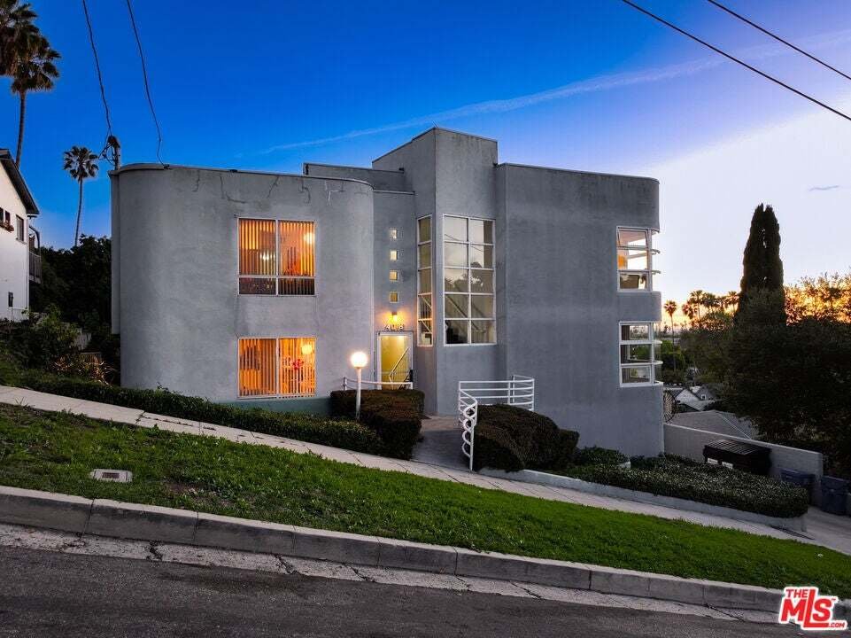 Los Angeles, California, United States 1 - 18591088