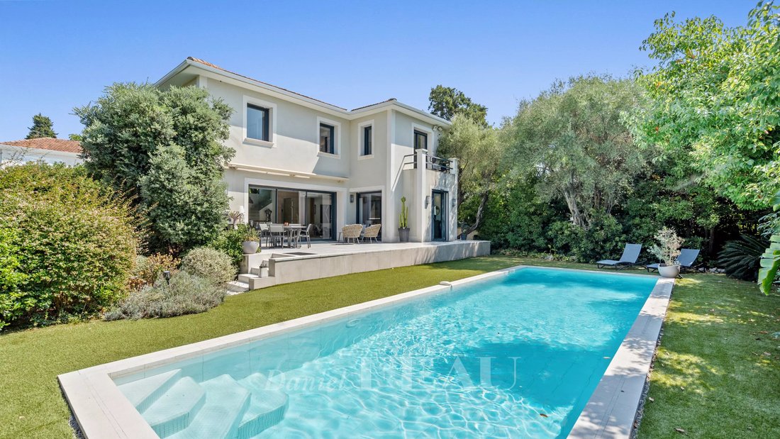 House in Juan les Pins-Gallice, Antibes, France 2 - 18592936