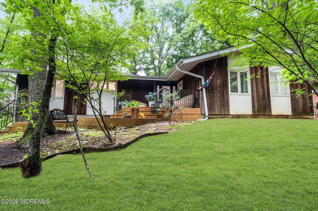House in Holmdel, New Jersey, United States 4 - 18589385