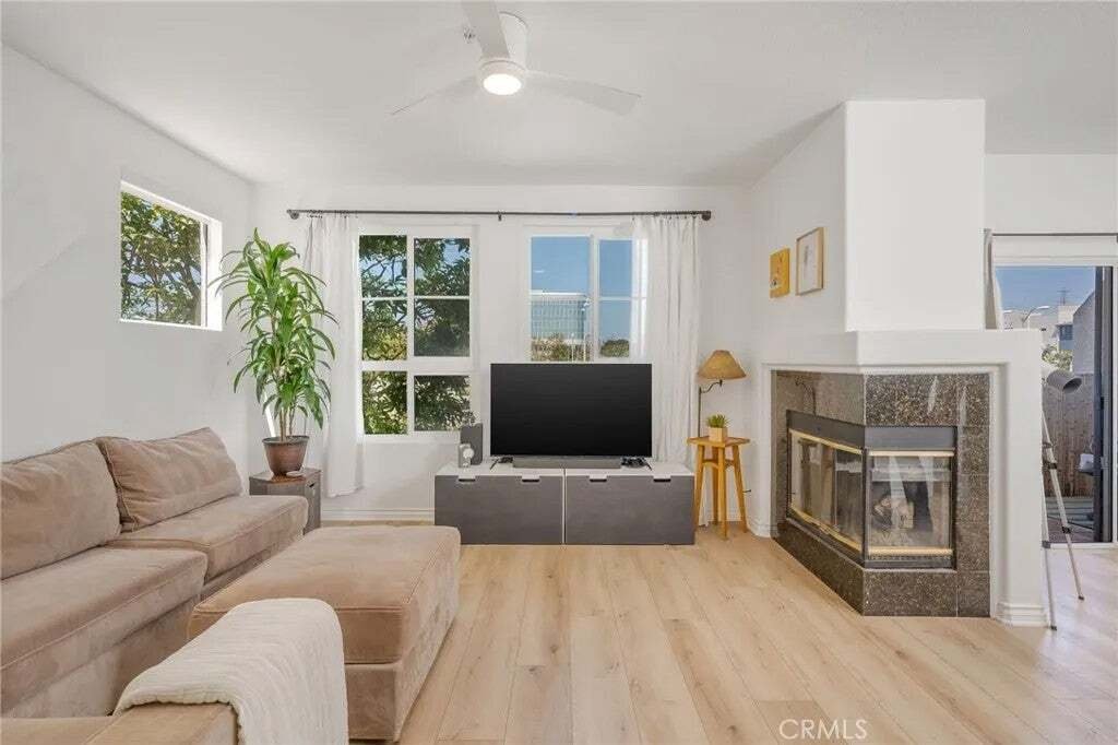 Townhouse in Hawthorne, California, United States 3 - 18592048