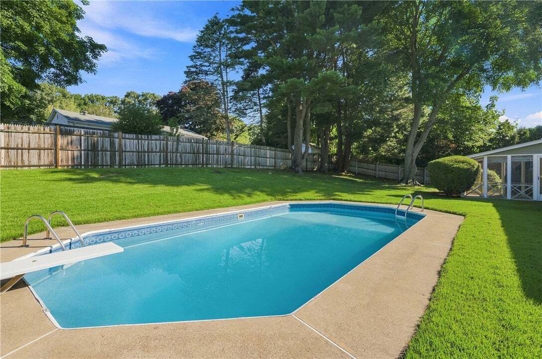 House in Cumberland, Rhode Island, United States 5 - 18588808