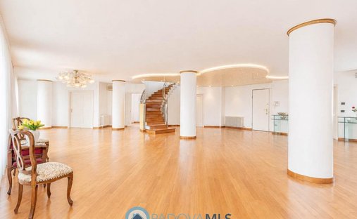 Penthouse in Abano Terme, Veneto, Italy 1