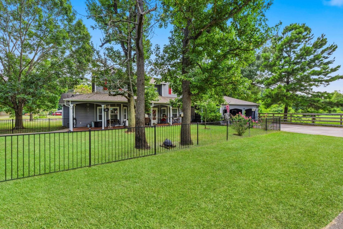 House in Conroe, Texas, United States 2 - 18592708