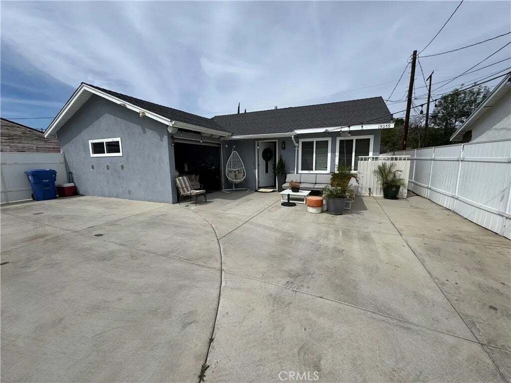 Los Angeles, California, United States 3 - 18591965