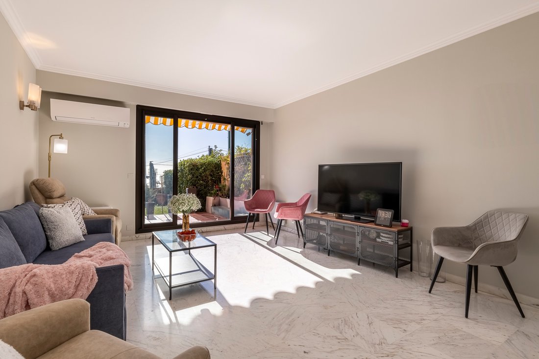 Apartment in Village-Cros de Caste-Coupiere-Mont Gros, Roquebrune-Cap-Martin, France 2 - 18565927
