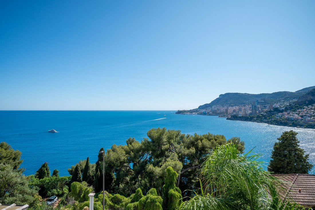 Villa in Village-Cros de Caste-Coupiere-Mont Gros, Roquebrune-Cap-Martin, France 4 - 18565917