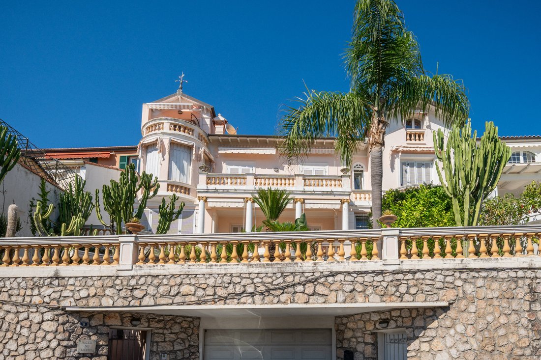 Villa in Village-Cros de Caste-Coupiere-Mont Gros, Roquebrune-Cap-Martin, France 1 - 18565917