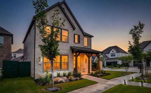 House in Arlington, Texas, United States 1