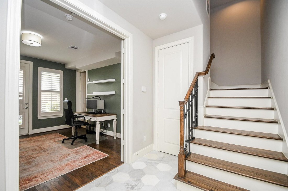 House in Houston, Texas, United States 5 - 18594794
