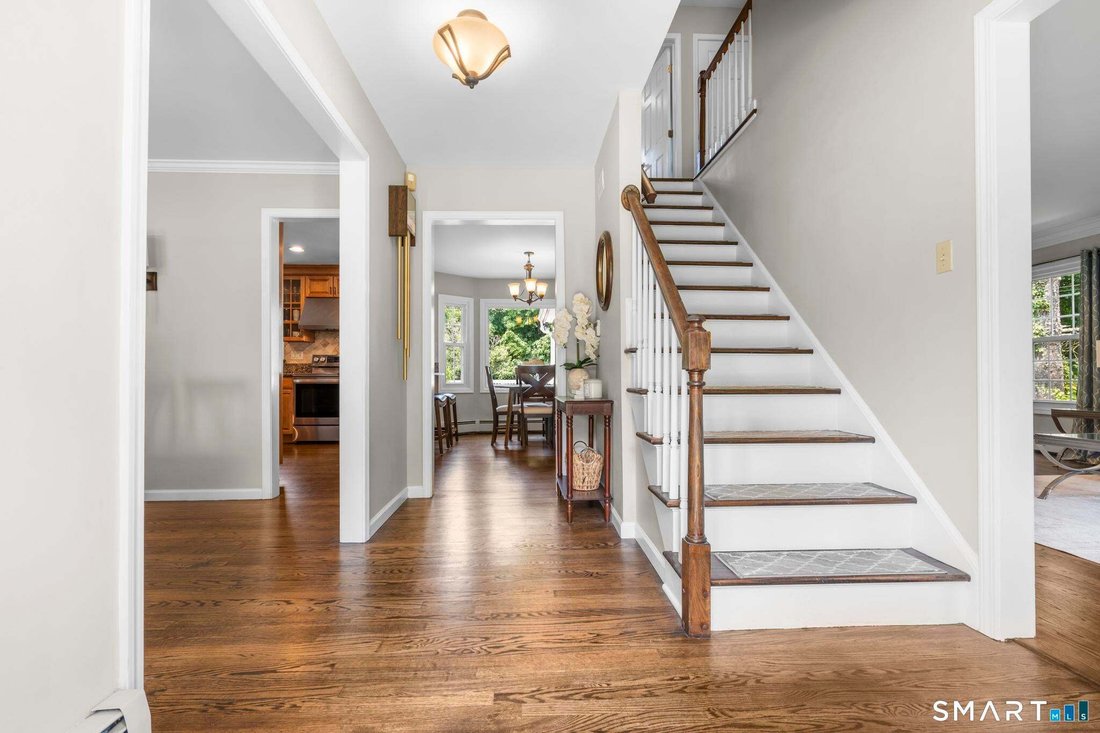 House in Shelton, Connecticut, United States 4 - 18594242