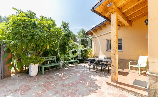Villa in Ruby, Catalonia, Spain 1