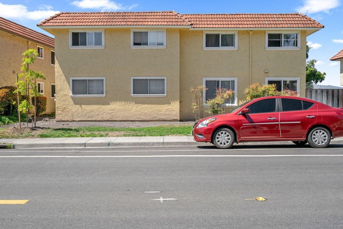 Santa Clara, California, United States 4 - 18594228