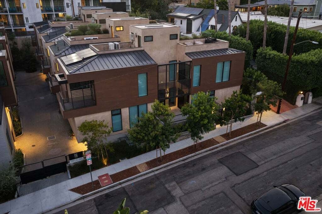 House in Los Angeles, California, United States 3 - 18594414
