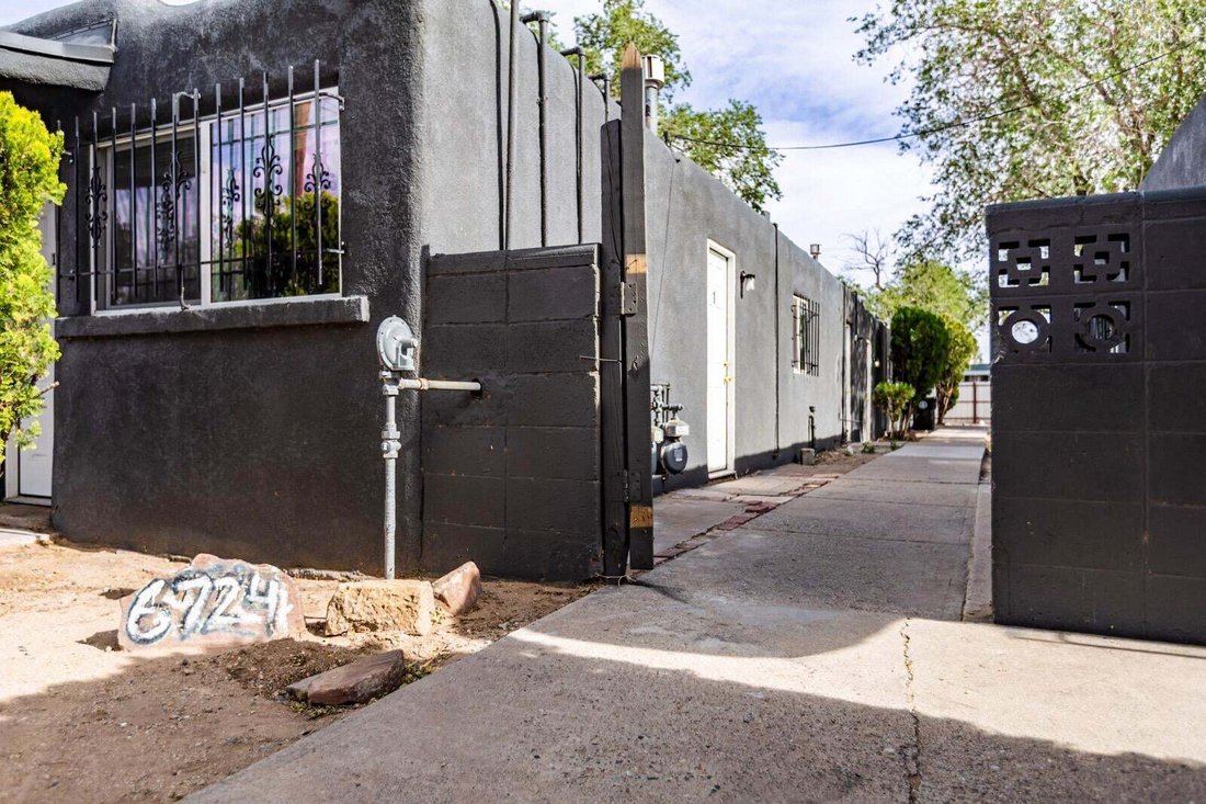 Albuquerque, New Mexico, United States 3 - 18594117