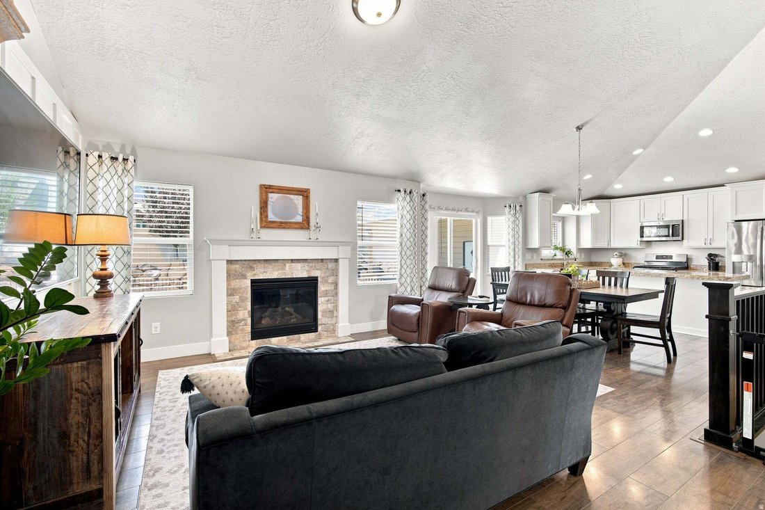 House in West Jordan, Utah, United States 4 - 18594037
