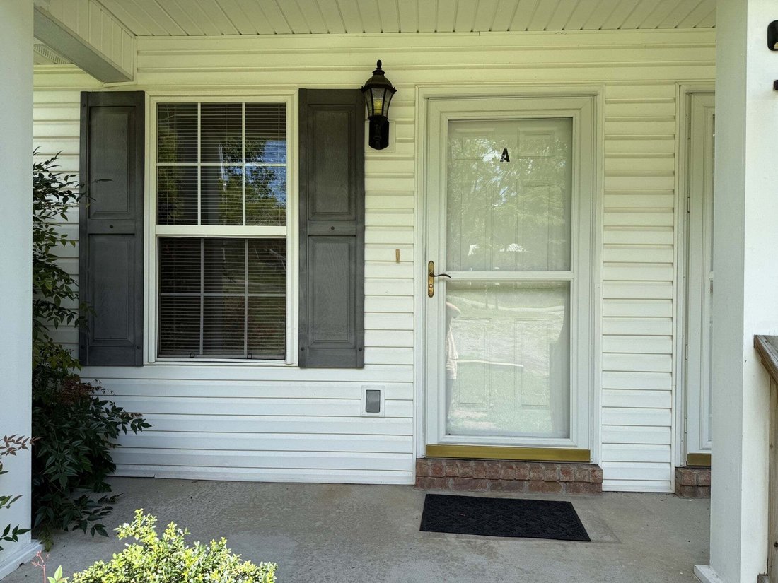 Portland, Tennessee, United States 5 - 18594468