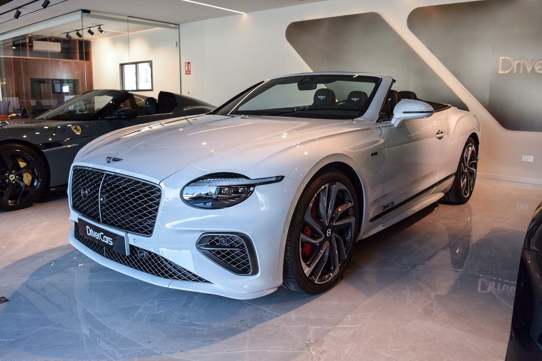 Cabriolet in Cardedeu, Catalonia, Spain 2 - 17292818