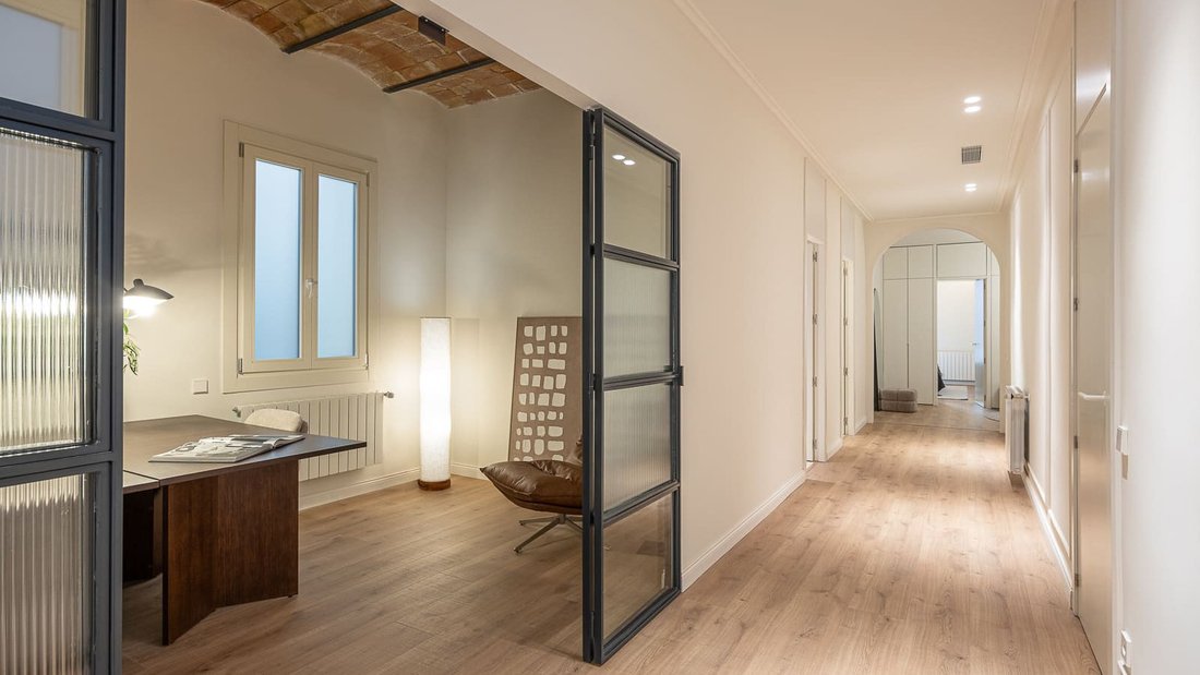 Apartment in Eixample, Barcelona, Spain 4 - 18300214