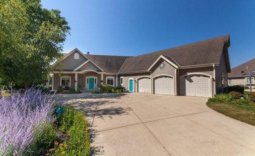 House in Dousman, Wisconsin, United States 1