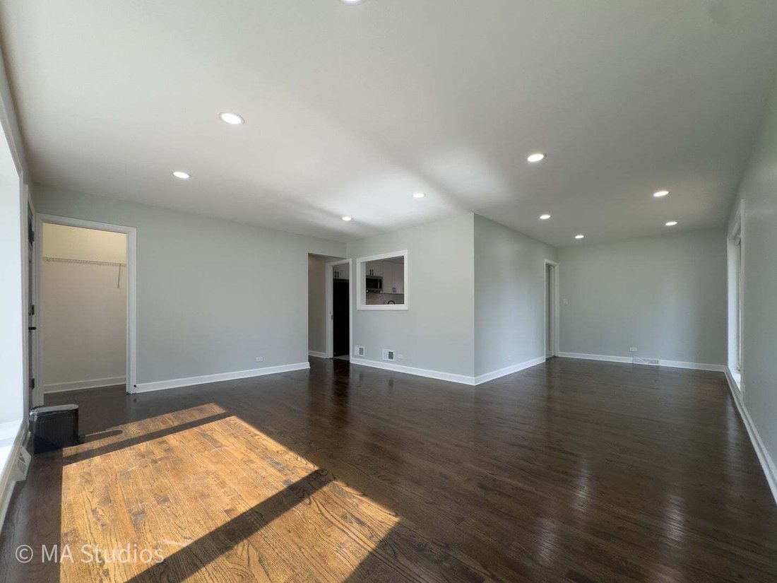 House in Skokie, Illinois, United States 5 - 18594659