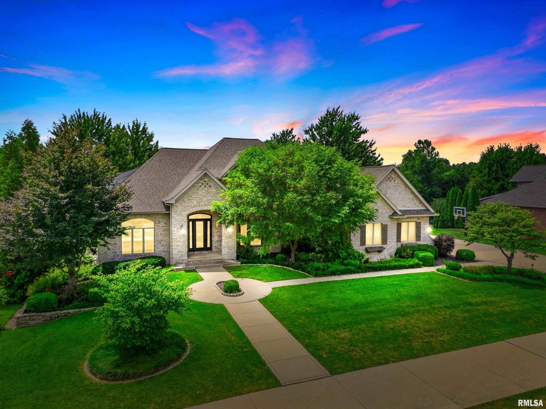 House in Washington, Illinois, United States 3 - 18594350
