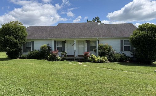 Portland, Tennessee, United States 1