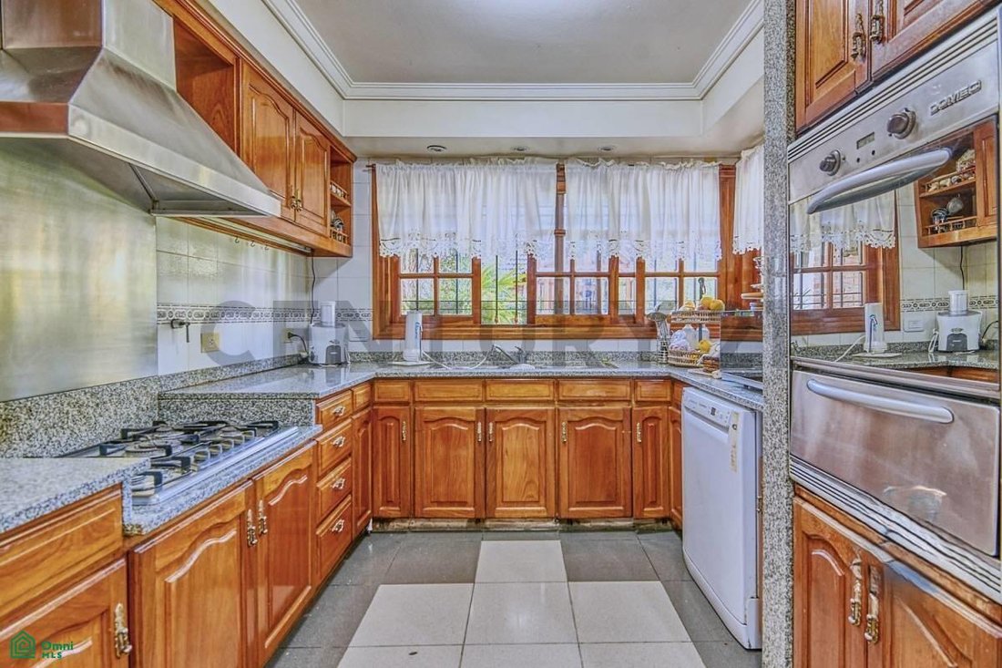 House in Lomas de Zamora, Buenos Aires Province, Argentina 3 - 17333138