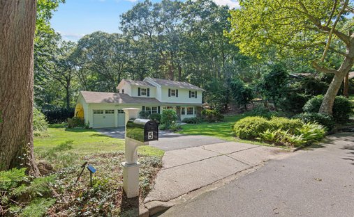 House in Centerport, New York, United States 1