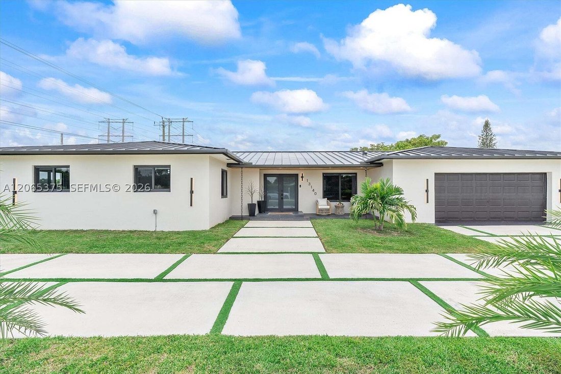 House in Miami, Florida, United States 4 - 18594201