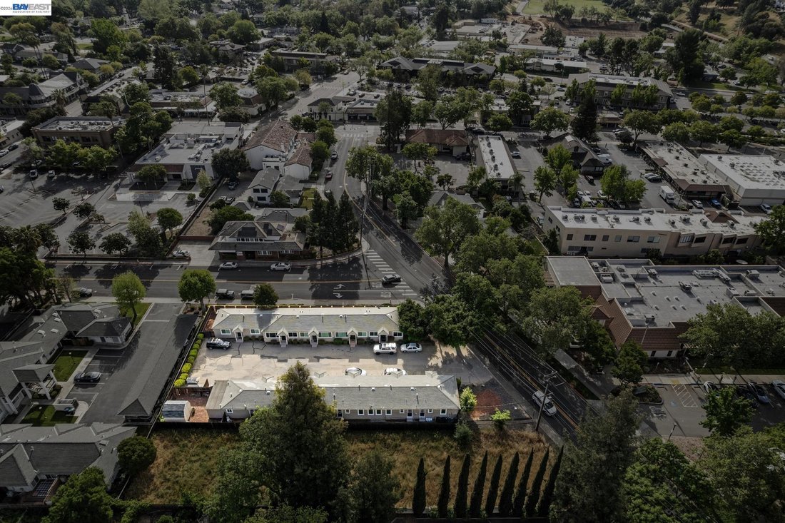 Pleasanton, California, United States 5 - 18594277